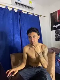 Kriss_Edwards webcam model stream image