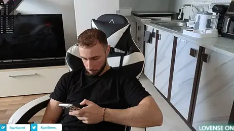 RyanStorm_ webcam model stream image