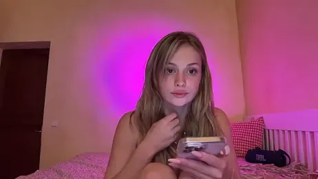 Ellakalinin00 webcam model stream image