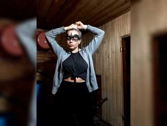 Hollena webcam bongacams model stream image