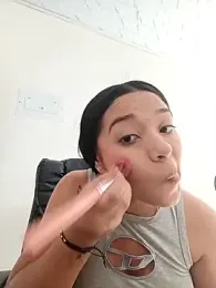 -VICKKY webcam model stream image