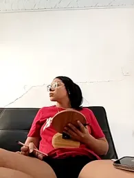 -VICKKY webcam model stream image