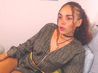 Venus Lion webcam model stream image