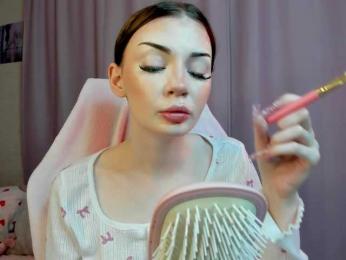 Lunellee webcam model stream image