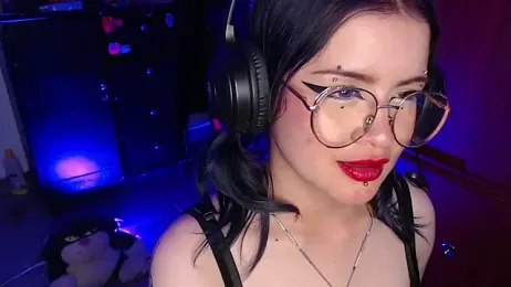 Raventh_ webcam model stream image