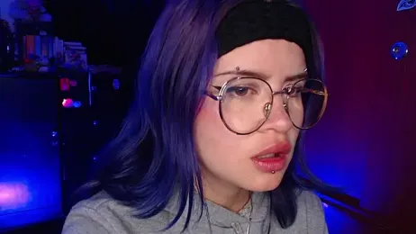 Raventh_ webcam model stream image