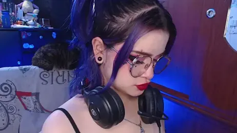 Raventh_ webcam model stream image