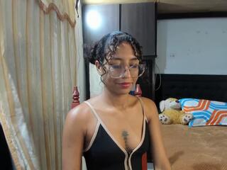 Selen Rouse webcam model stream image