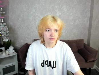 LunaaBee webcam model stream image