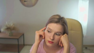 NicolleIzsak webcam model stream image