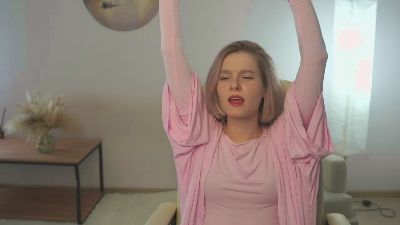 NicolleIzsak webcam model stream image