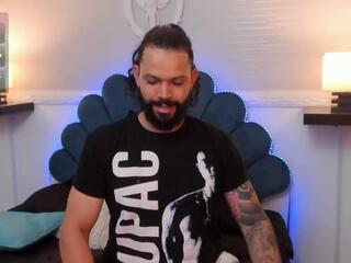 Lukas Bigg webcam model stream image