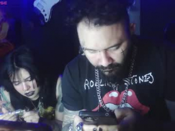 darkclothes webcam model stream image