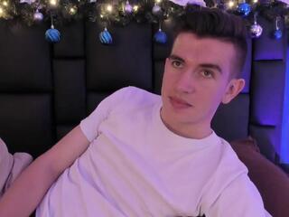 Mikael Slow webcam model stream image