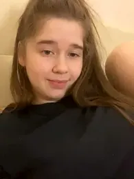 HornyGirlH webcam model stream image