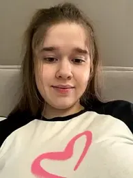 HornyGirlH webcam model stream image