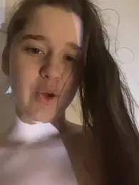 HornyGirlH webcam model stream image