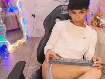 angelic_tay webcam model stream image