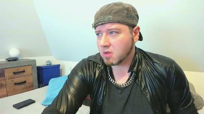 RLPlover webcam model stream image