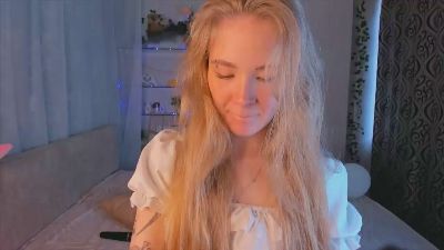 LinhMadeiros webcam model stream image