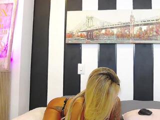 Paris Rouxs webcam flirt4free model stream image