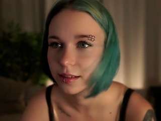 lailatomshack webcam model stream image