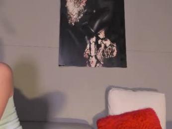 nicolvibes_212 webcam chaturbate model stream image