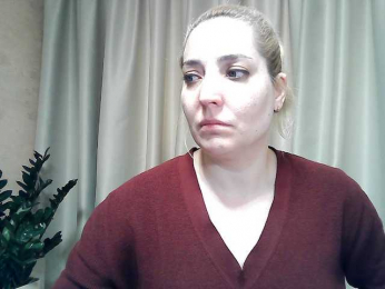 mariska-kiska webcam model stream image