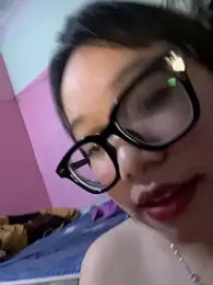 Leeeeiu webcam model stream image