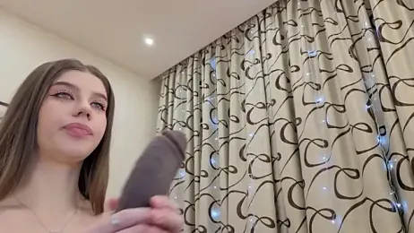 dolly_ll webcam model stream image