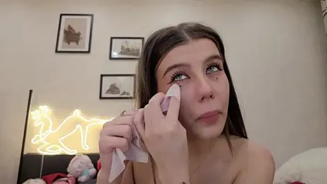 dolly_ll webcam model stream image