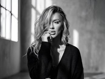 KaylinWhite webcam model stream image