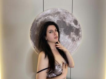 AkiraHalls webcam model stream image