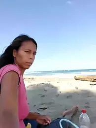 LucyNatural webcam model stream image