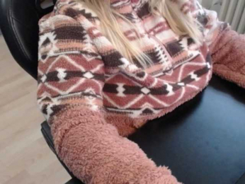 Celina-Rose webcam bongacams model stream image