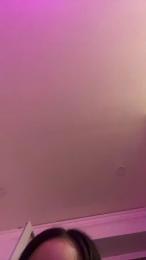 EMA_95 webcam model stream image