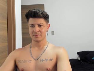 Liam Johnsoon webcam model stream image