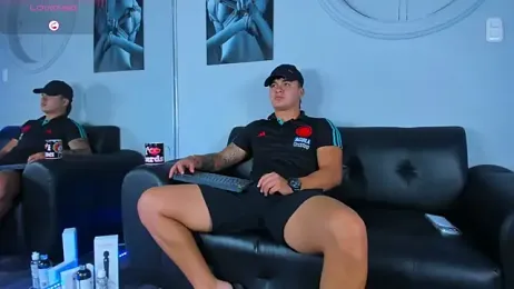 Cristopher_strong webcam model stream image