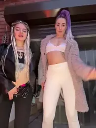 TwixCouple webcam model stream image