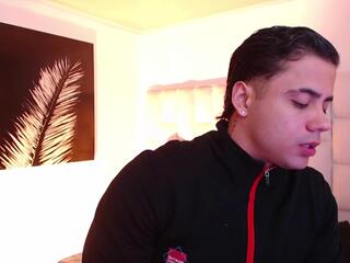 Aiden Owens webcam model stream image