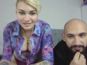 KiraSaint webcam model stream image