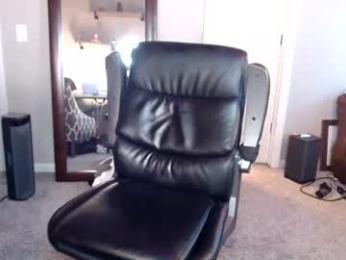 shimmyloe webcam model stream image