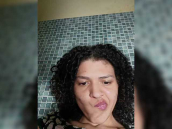 LittleLarimm webcam model stream image