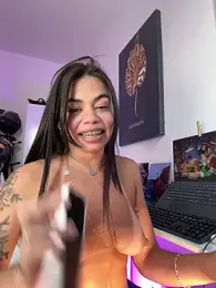 GrlAlice webcam model stream image