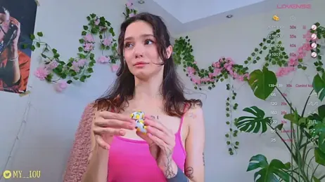 MyLou_ webcam model stream image