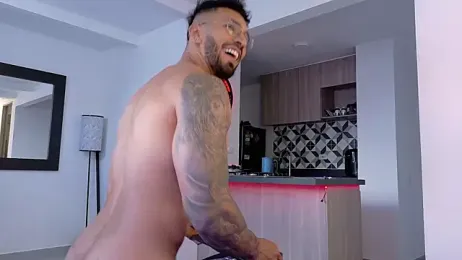 tony_muscle webcam model stream image