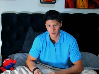 Ryan Garden webcam model stream image