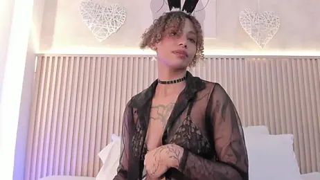 daiana_curly webcam model stream image