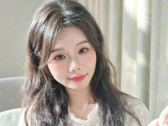 lingzi webcam model stream image