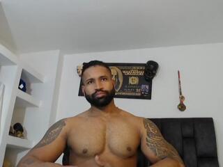 Tayler Summer webcam model stream image